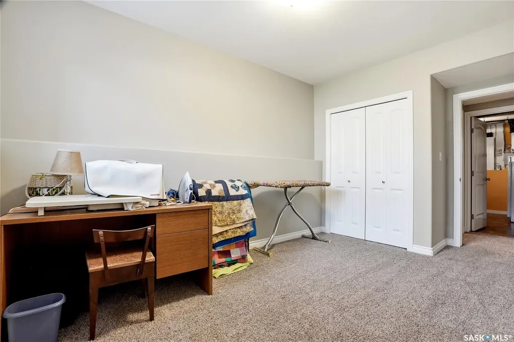 826 Rempel Crescent Saskatoon SK S7T 0M5