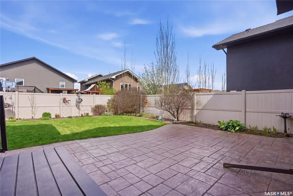 826 Rempel Crescent Saskatoon SK S7T 0M5