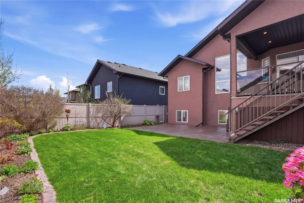 826 Rempel Crescent Saskatoon SK S7T 0M5