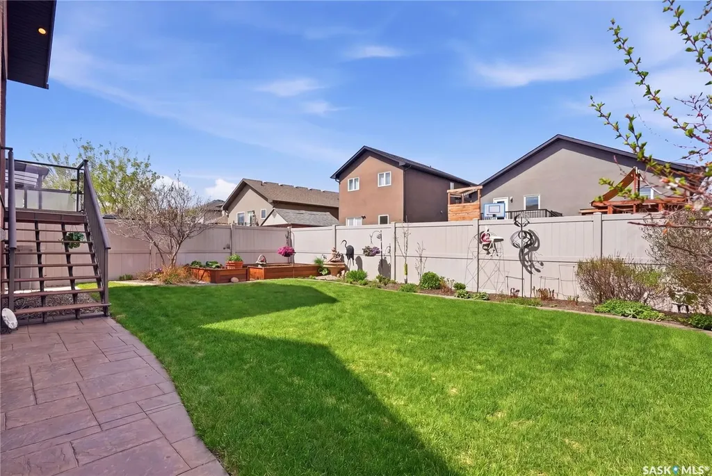 826 Rempel Crescent Saskatoon SK S7T 0M5