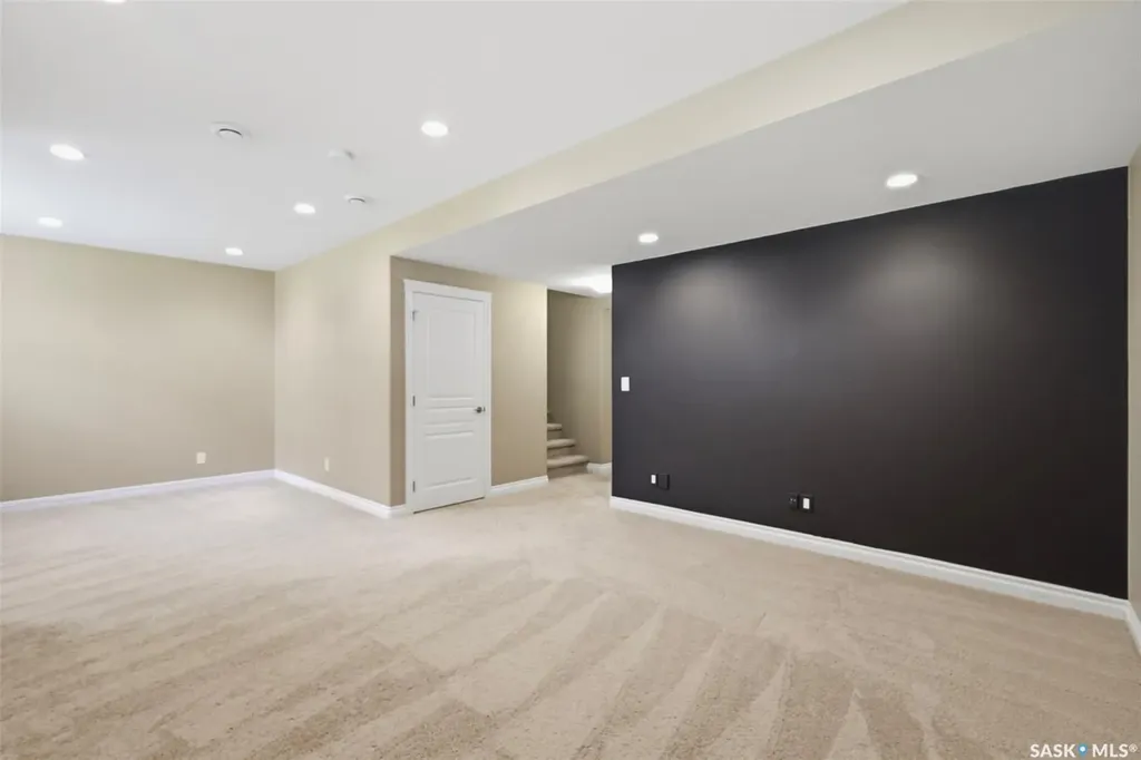 315 Zary Road Saskatoon SK S7W 0N9