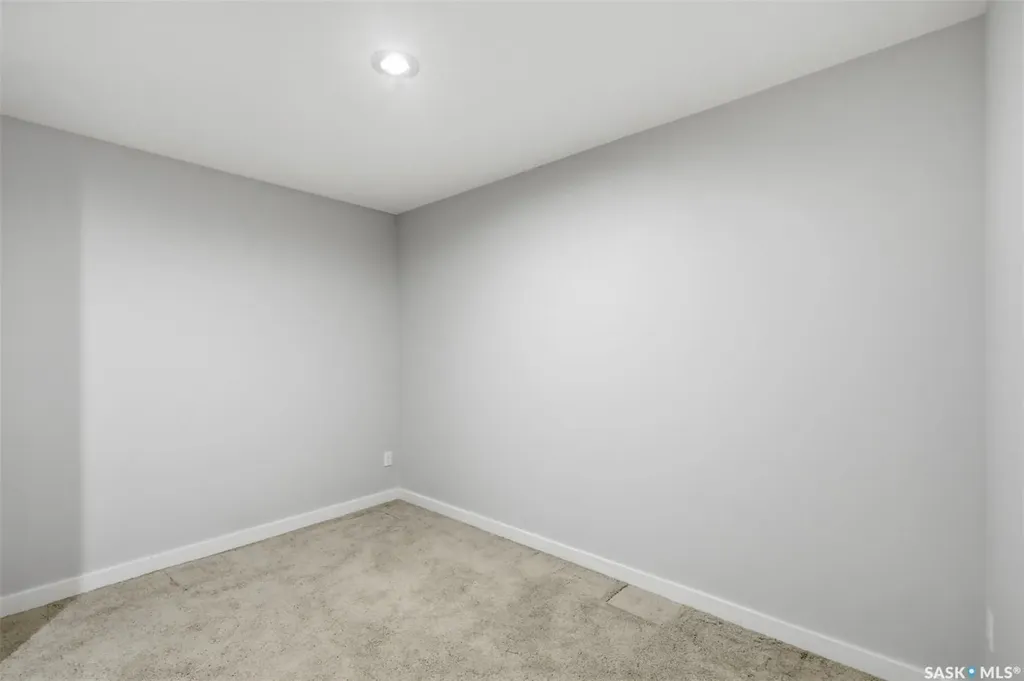 1303 Paton Crescent Saskatoon SK S7V 0P6