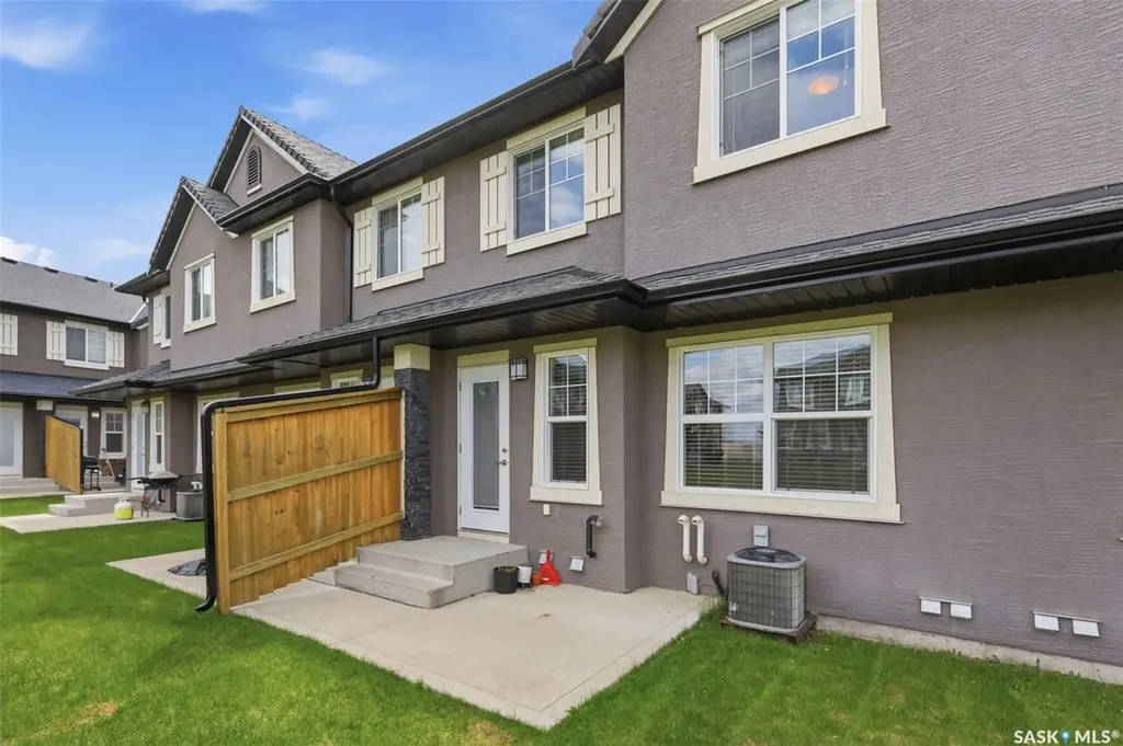1303 Paton Crescent Saskatoon SK S7V 0P6