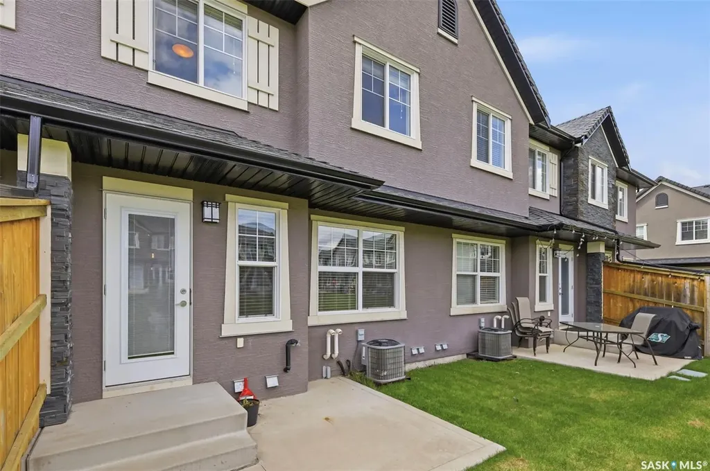1303 Paton Crescent Saskatoon SK S7V 0P6