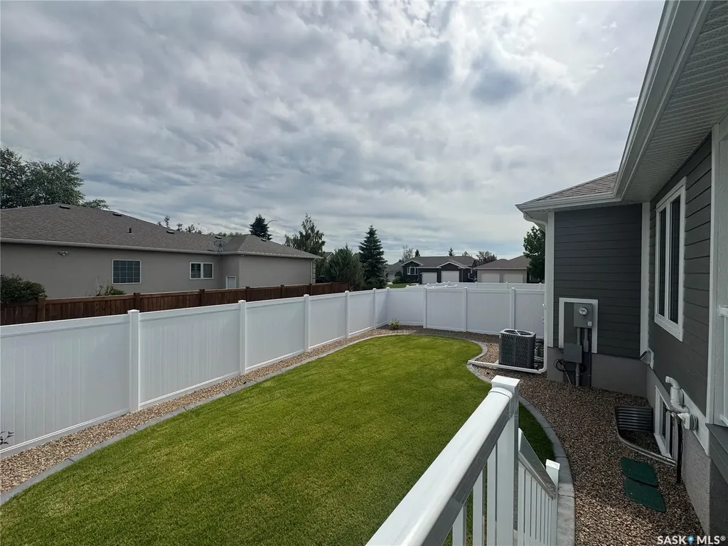 2604 Sandpiper Road North Battleford SK S9A 3Z3