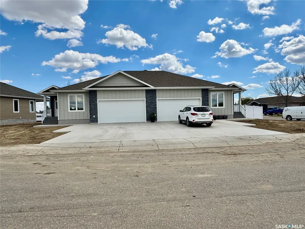 2604 Sandpiper Road North Battleford SK S9A 3Z3