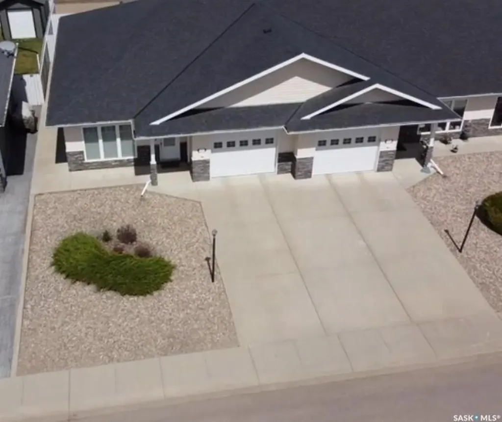 5352 Progress Street Macklin SK S0L 2C0