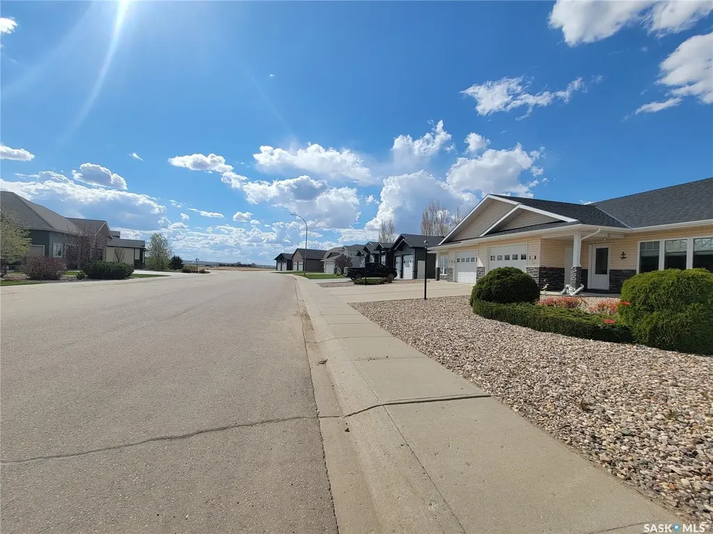 5352 Progress Street Macklin SK S0L 2C0