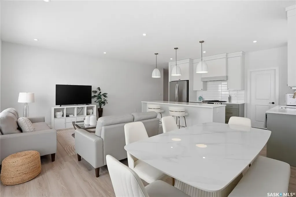 515 Delainey Road Saskatoon SK S7V 1V5