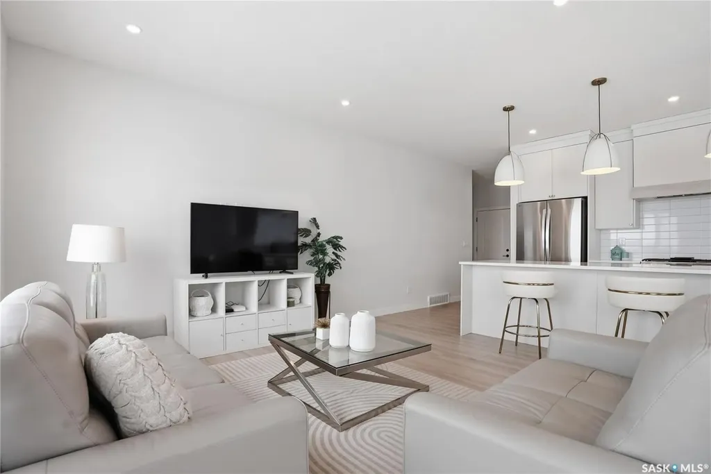 515 Delainey Road Saskatoon SK S7V 1V5