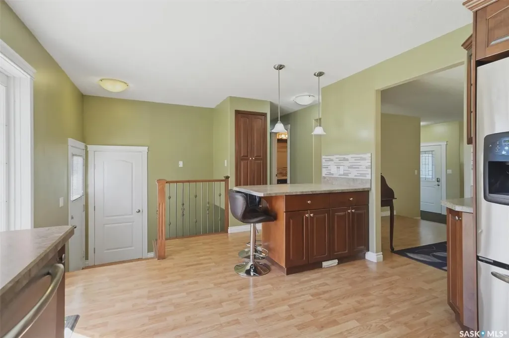 414 Perreault Lane Saskatoon SK S7K 6B6