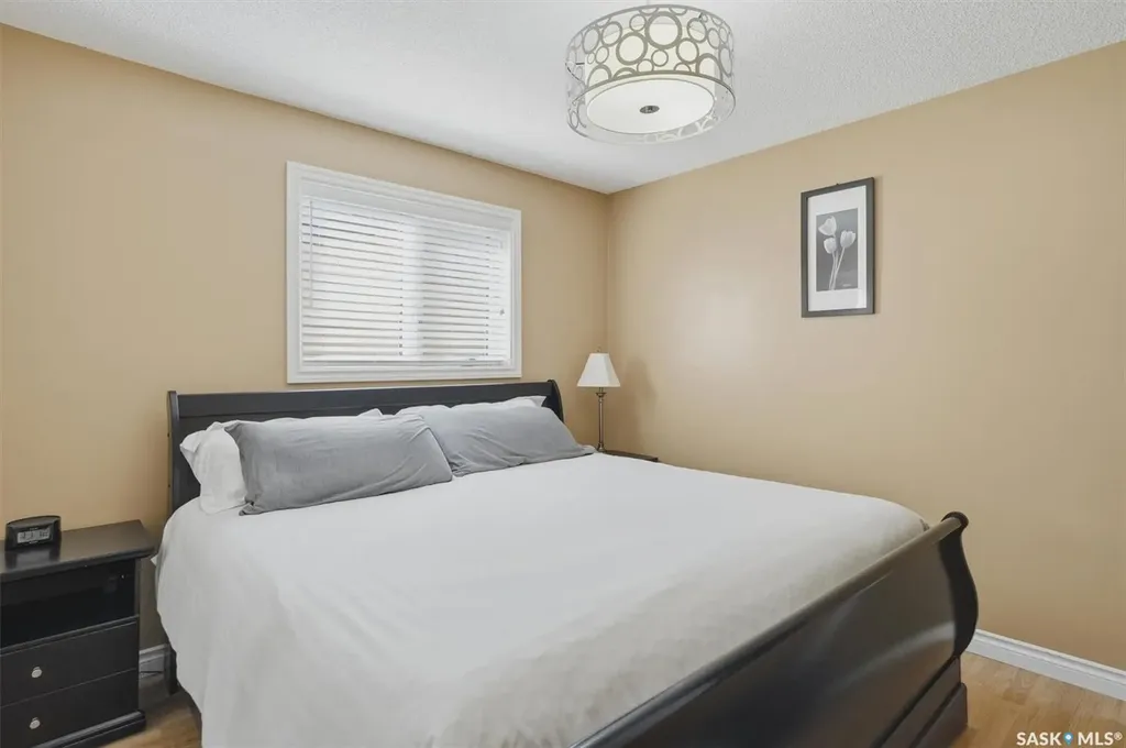 414 Perreault Lane Saskatoon SK S7K 6B6