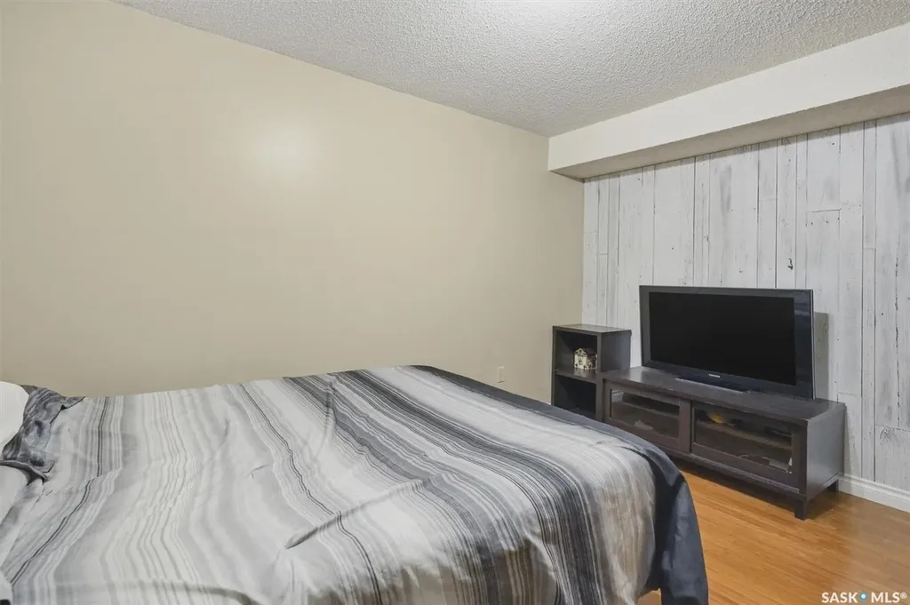 414 Perreault Lane Saskatoon SK S7K 6B6