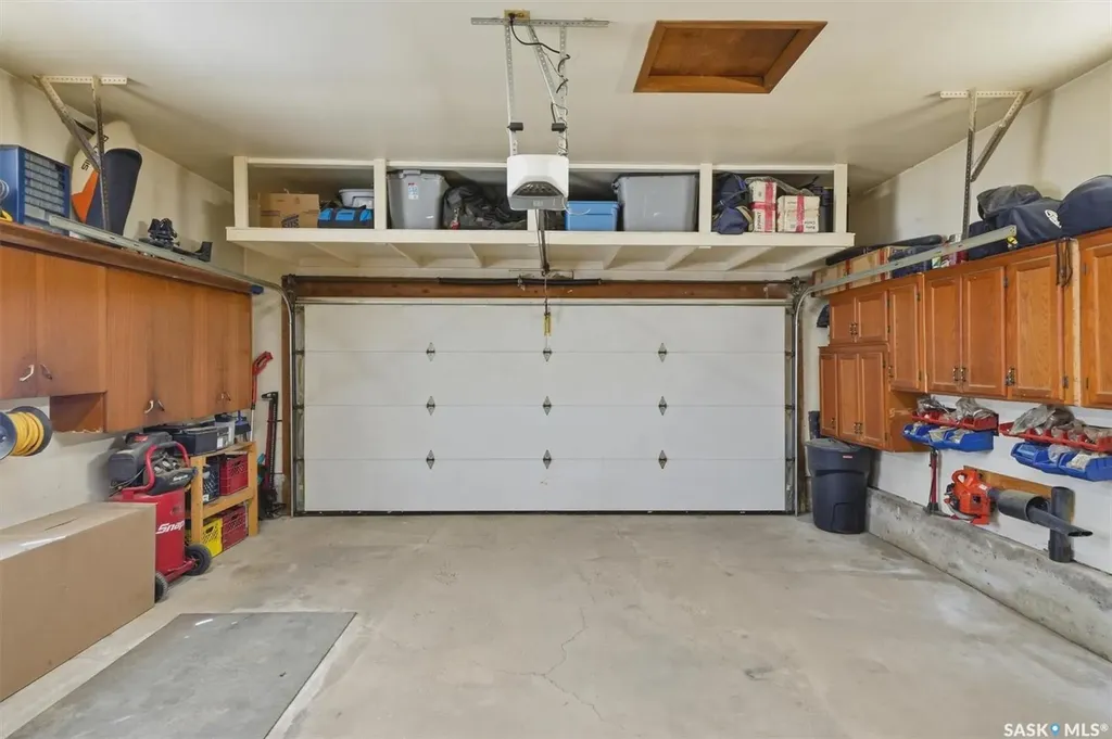 414 Perreault Lane Saskatoon SK S7K 6B6
