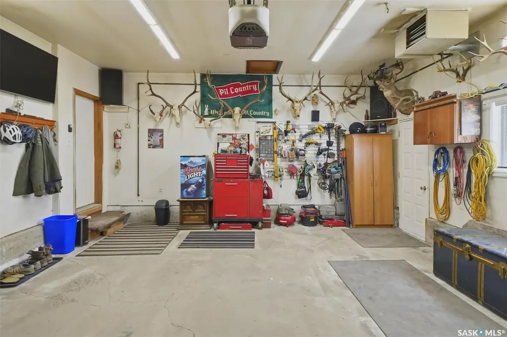 414 Perreault Lane Saskatoon SK S7K 6B6