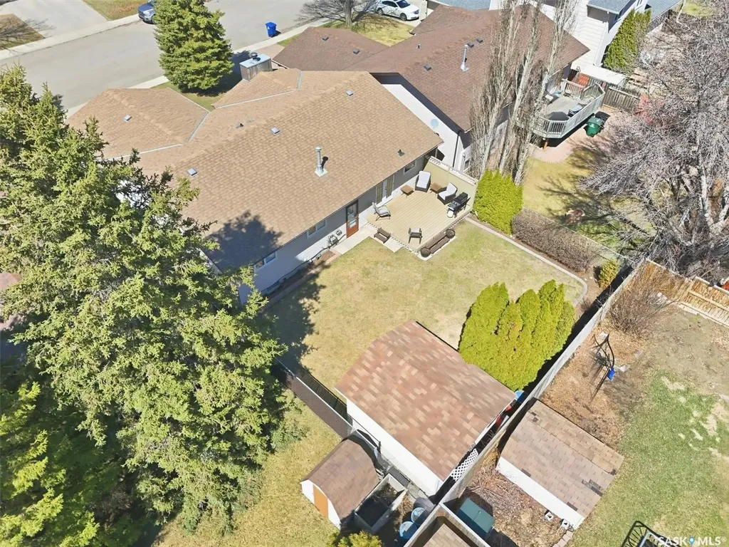 414 Perreault Lane Saskatoon SK S7K 6B6