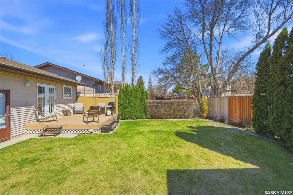 414 Perreault Lane Saskatoon SK S7K 6B6