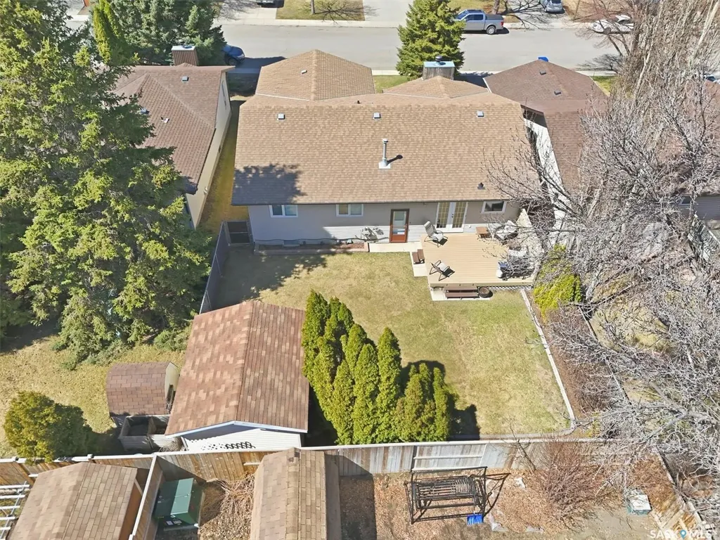 414 Perreault Lane Saskatoon SK S7K 6B6