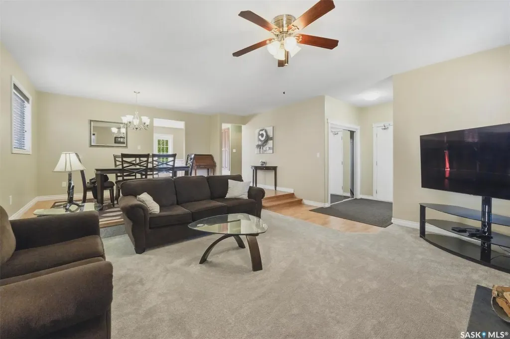 414 Perreault Lane Saskatoon SK S7K 6B6