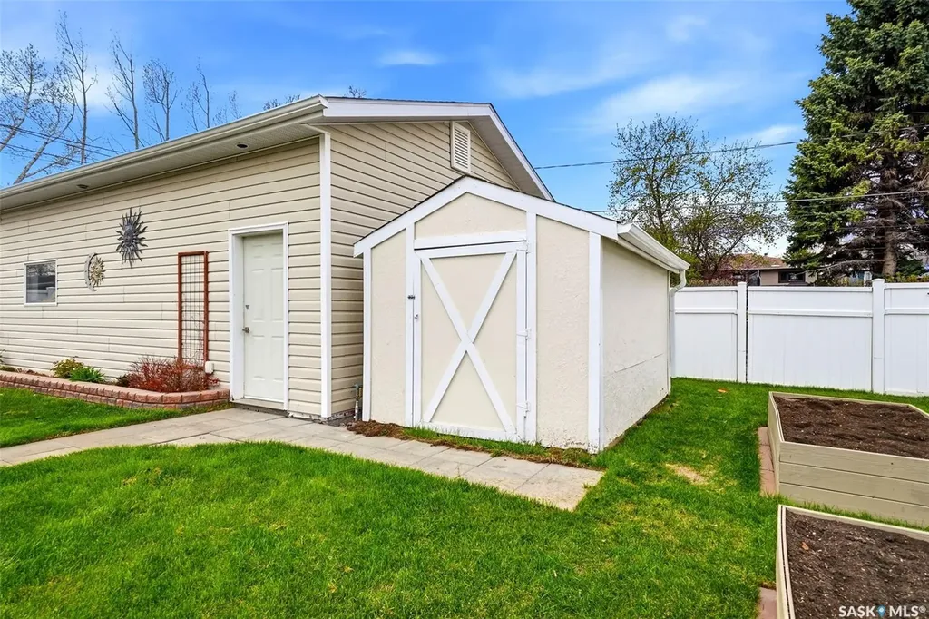 1001 Dewdney Street Indian Head SK S0G 2K0