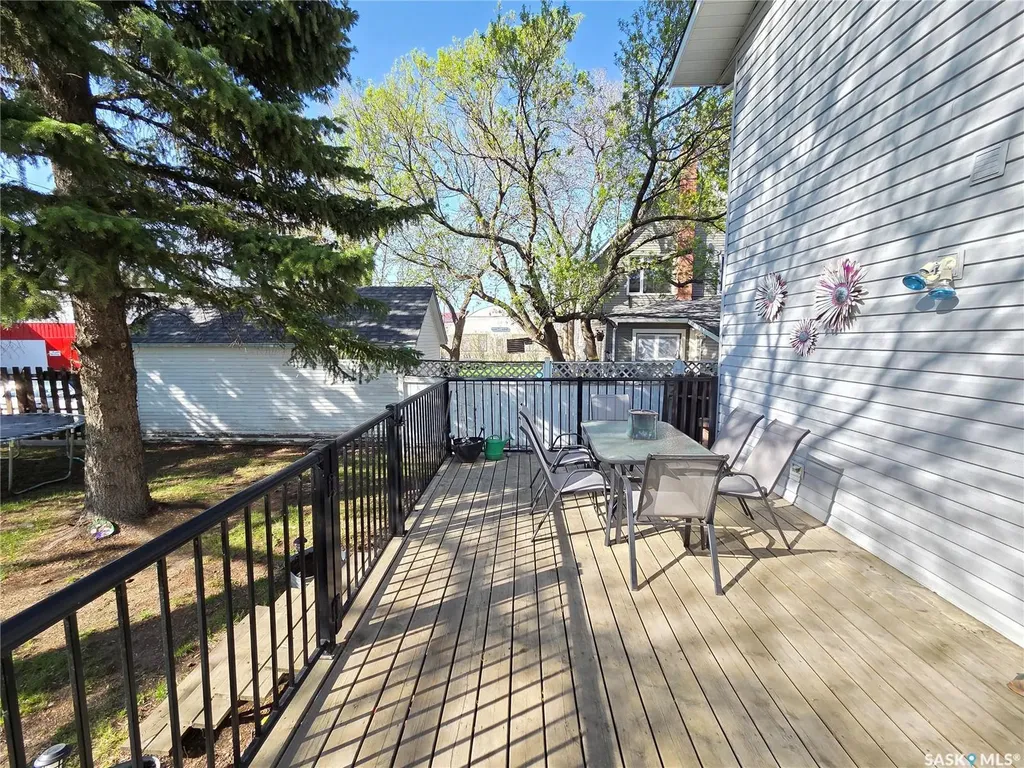 204 1st Street E Carlyle SK S0C 0R0