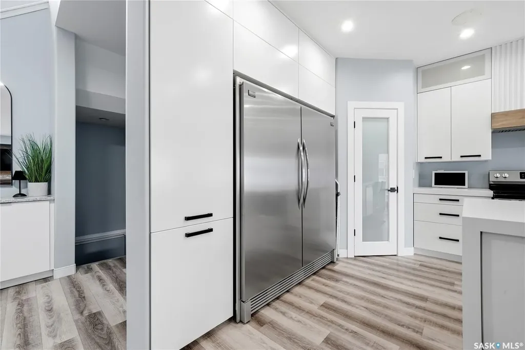 709 Aspen Crescent Pilot Butte SK S0G 3Z0