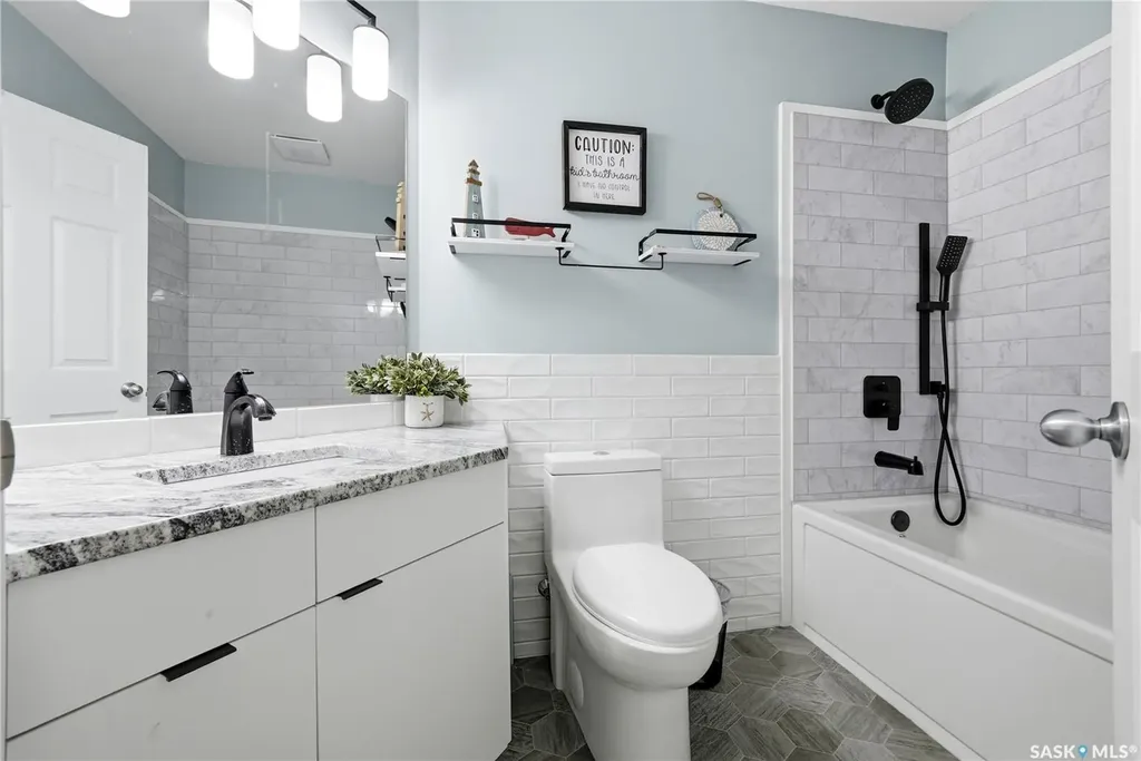 709 Aspen Crescent Pilot Butte SK S0G 3Z0