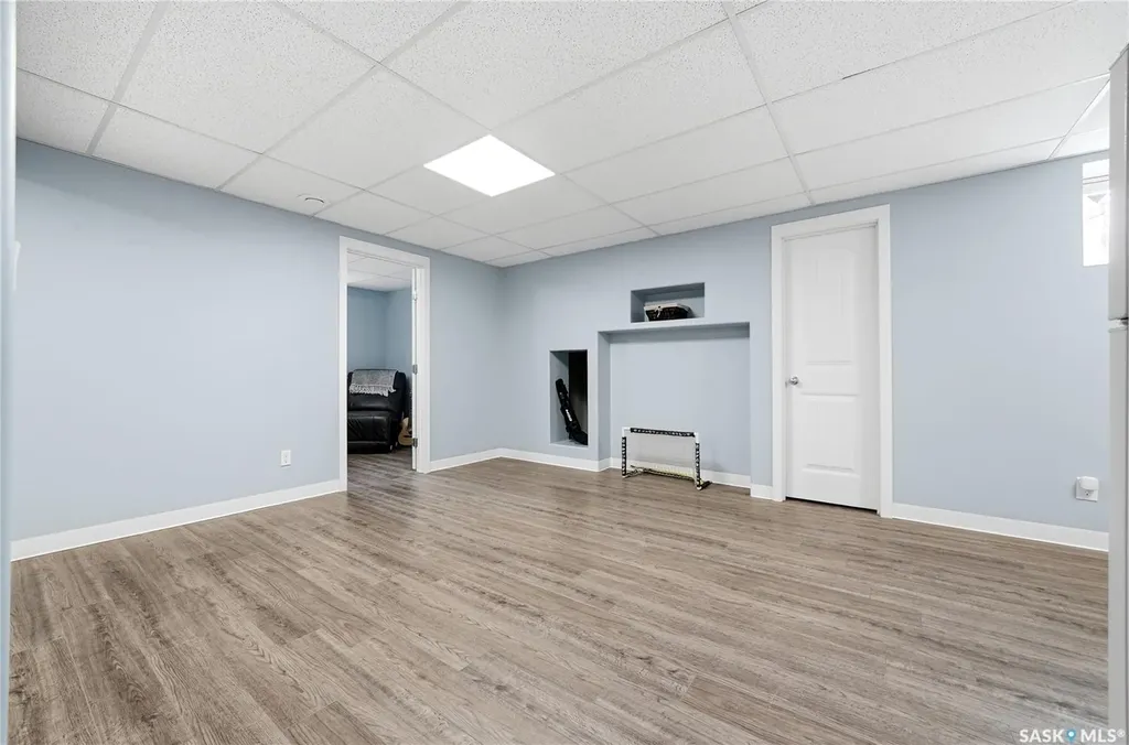 709 Aspen Crescent Pilot Butte SK S0G 3Z0