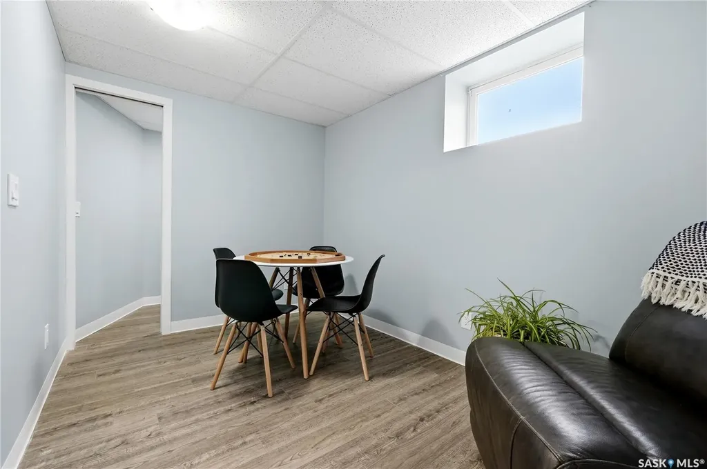 709 Aspen Crescent Pilot Butte SK S0G 3Z0