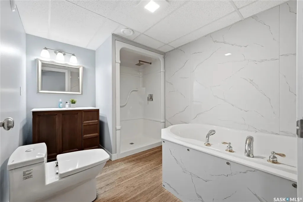 709 Aspen Crescent Pilot Butte SK S0G 3Z0