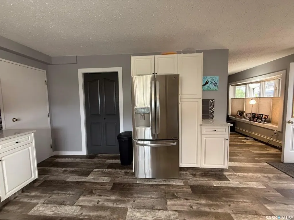 122 1st Avenue E Kindersley SK S0L 1S0