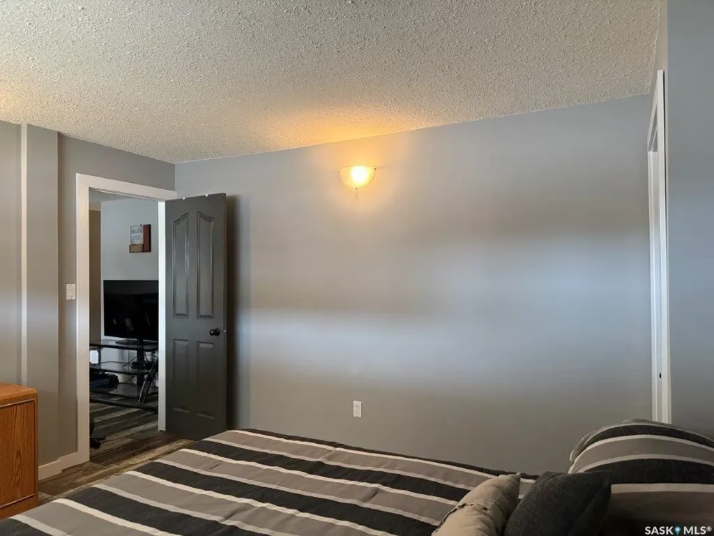 122 1st Avenue E Kindersley SK S0L 1S0