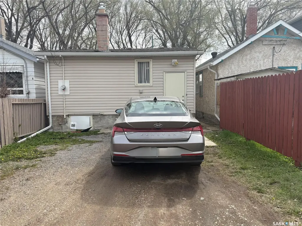 2234 Winnipeg Street Regina SK S4P 1H1