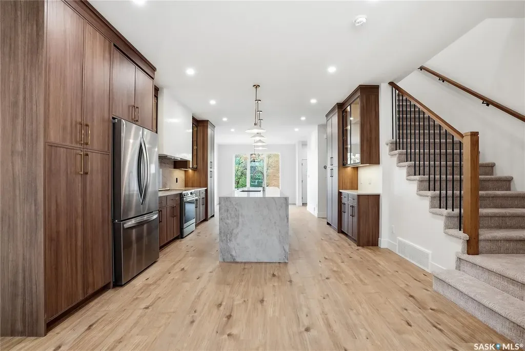 317 11th Street Saskatoon SK S7N 0E5