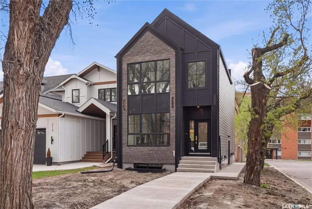 317 11th Street Saskatoon SK S7N 0E5