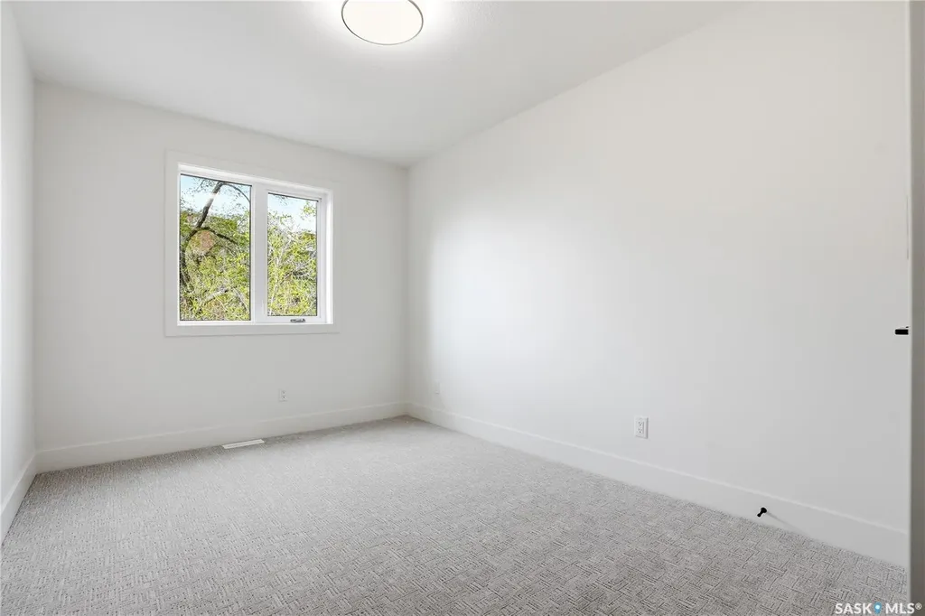 317 11th Street Saskatoon SK S7N 0E5
