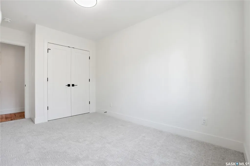 317 11th Street Saskatoon SK S7N 0E5