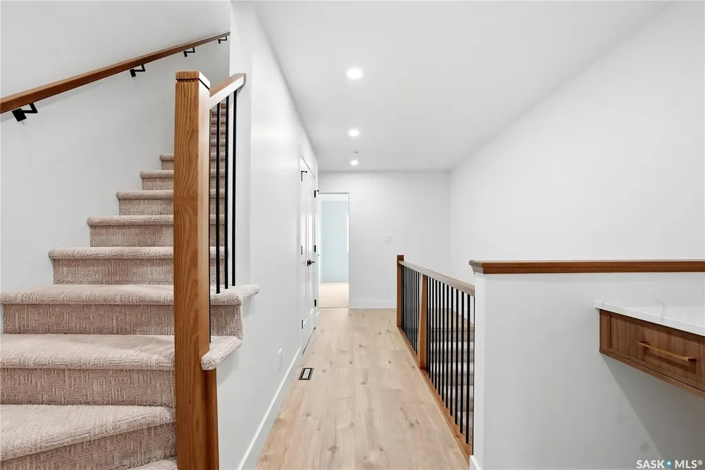 317 11th Street Saskatoon SK S7N 0E5