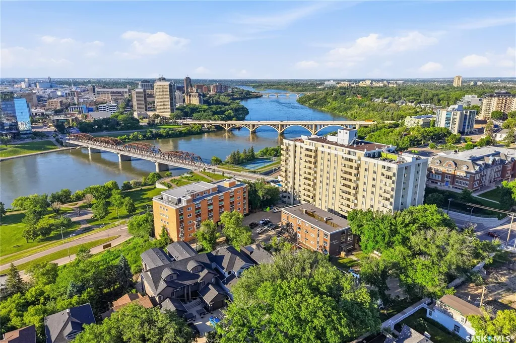 317 11th Street Saskatoon SK S7N 0E5