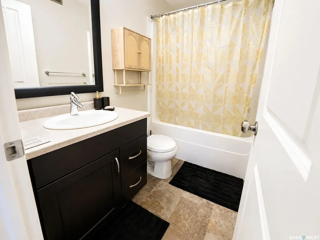 122 Demarco Pointe Lane Regina SK S4T 1E8