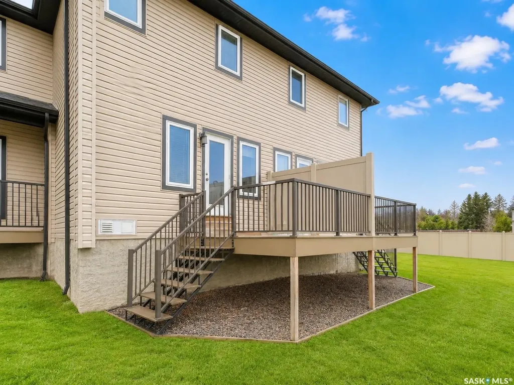 122 Demarco Pointe Lane Regina SK S4T 1E8