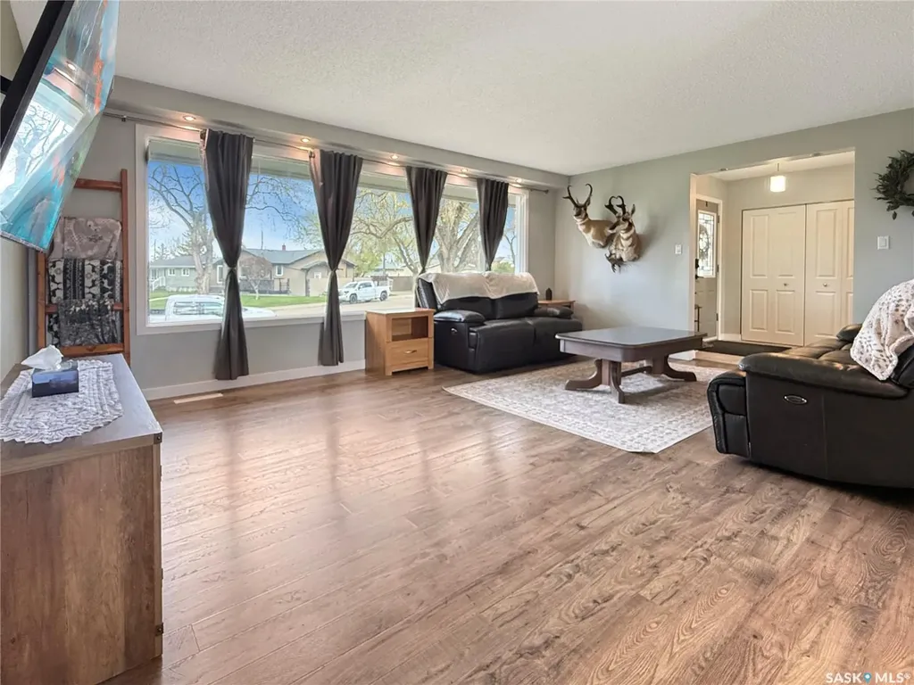 480 3rd Avenue SE Swift Current SK S9H 3K8