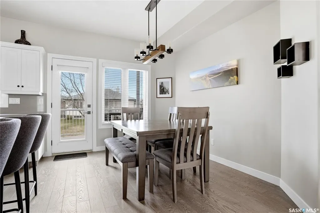 3283 Thames Crescent E Regina SK S4V 2Y1
