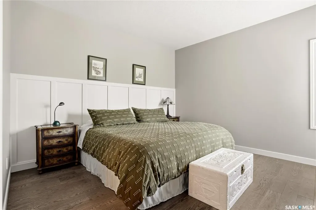 3283 Thames Crescent E Regina SK S4V 2Y1