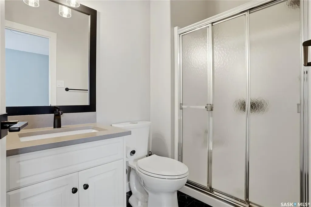 3283 Thames Crescent E Regina SK S4V 2Y1