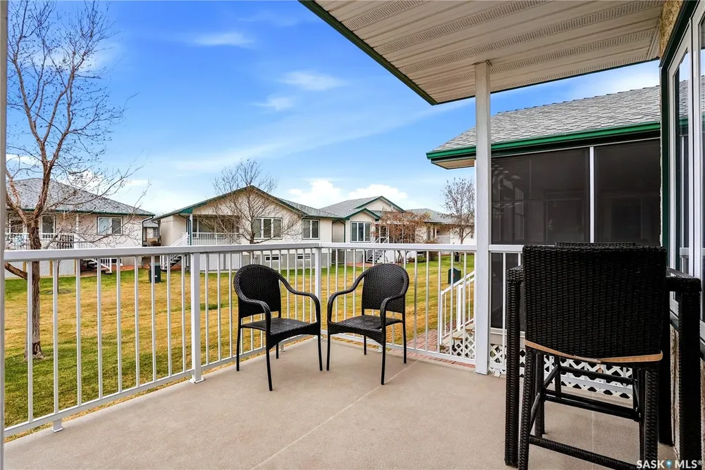 3283 Thames Crescent E Regina SK S4V 2Y1