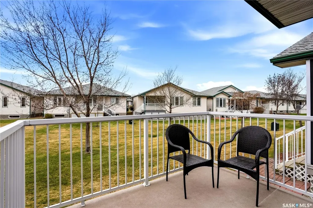 3283 Thames Crescent E Regina SK S4V 2Y1