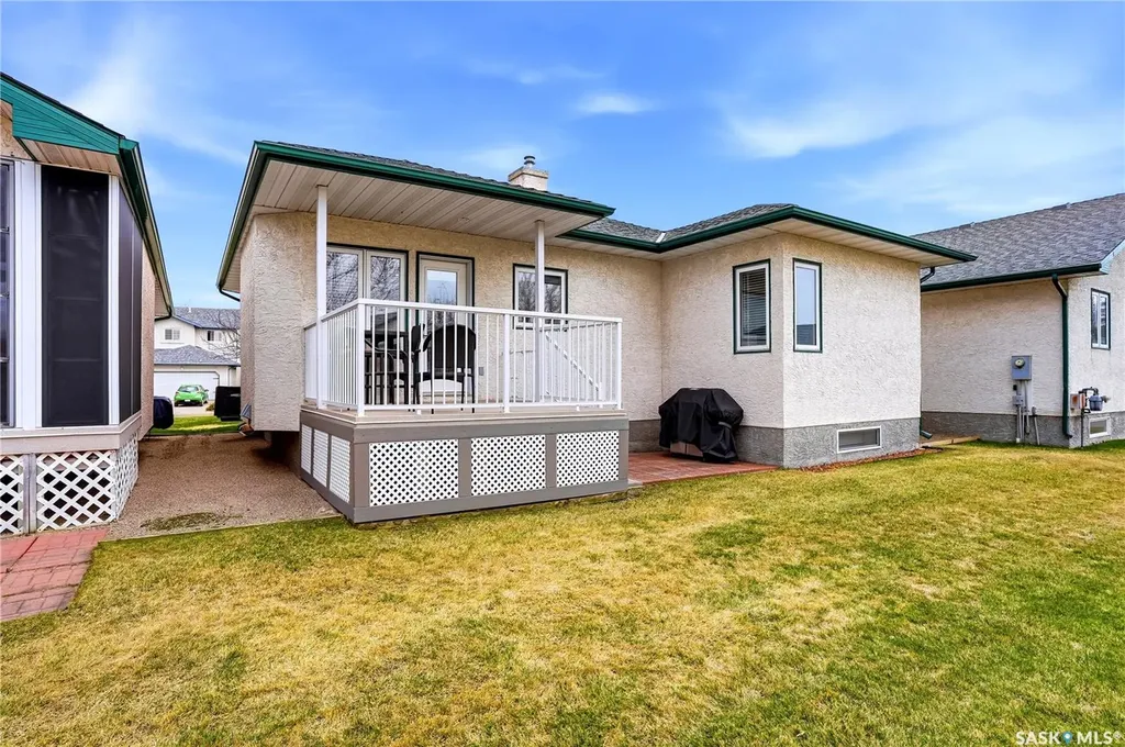 3283 Thames Crescent E Regina SK S4V 2Y1
