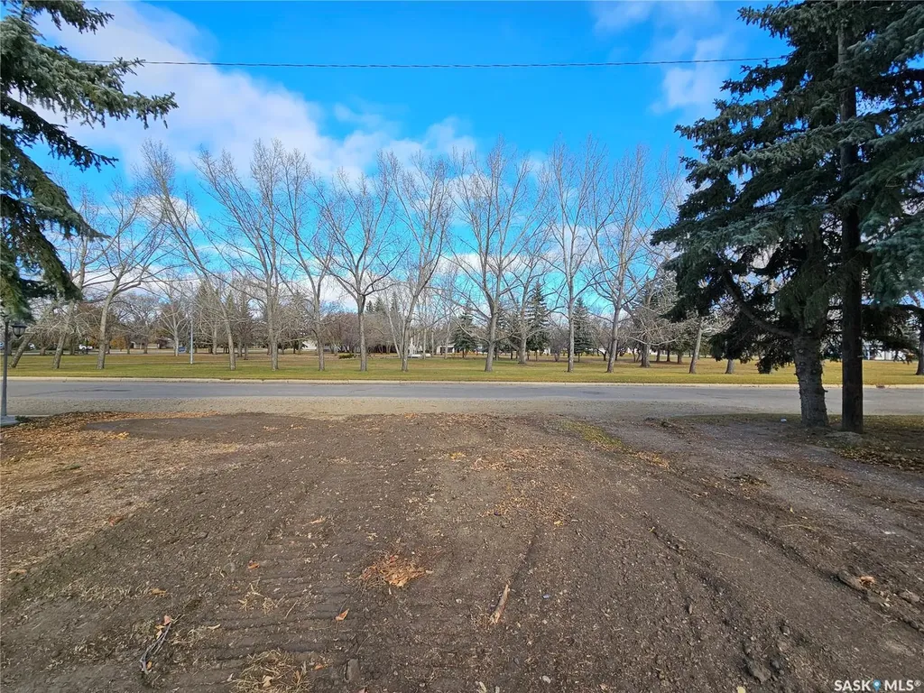 132 6th Avenue E Unity SK S0K 4L0