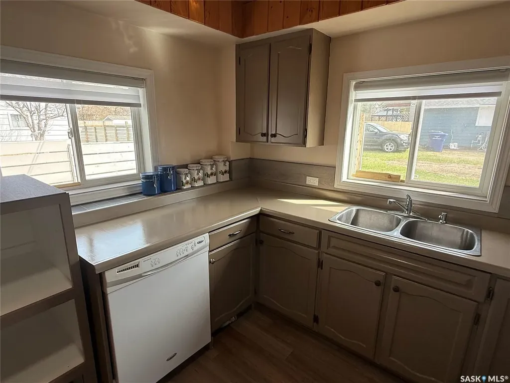 901 2nd Street W Nipawin SK S0E 1E0